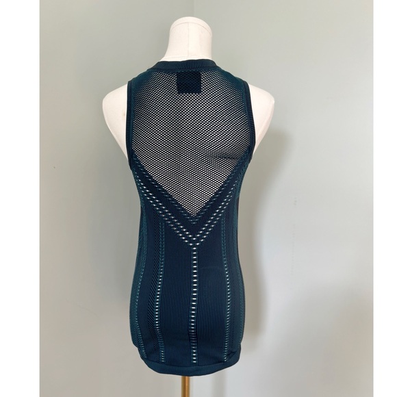 ATHLETA Oxygen Two Toned Tank in Dark Surf Teal - Picture 3 of 6